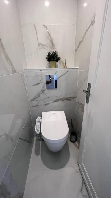 Nice Apartment With Amazing View Of Paris + Parking Exterior photo