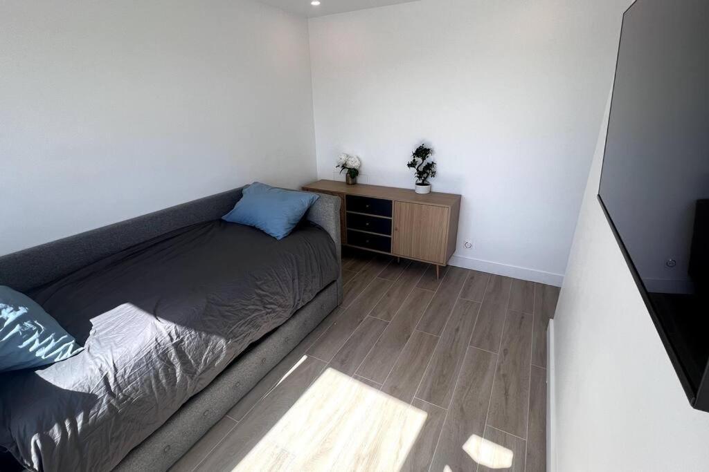Nice Apartment With Amazing View Of Paris + Parking Exterior photo