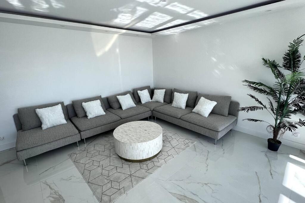 Nice Apartment With Amazing View Of Paris + Parking Exterior photo